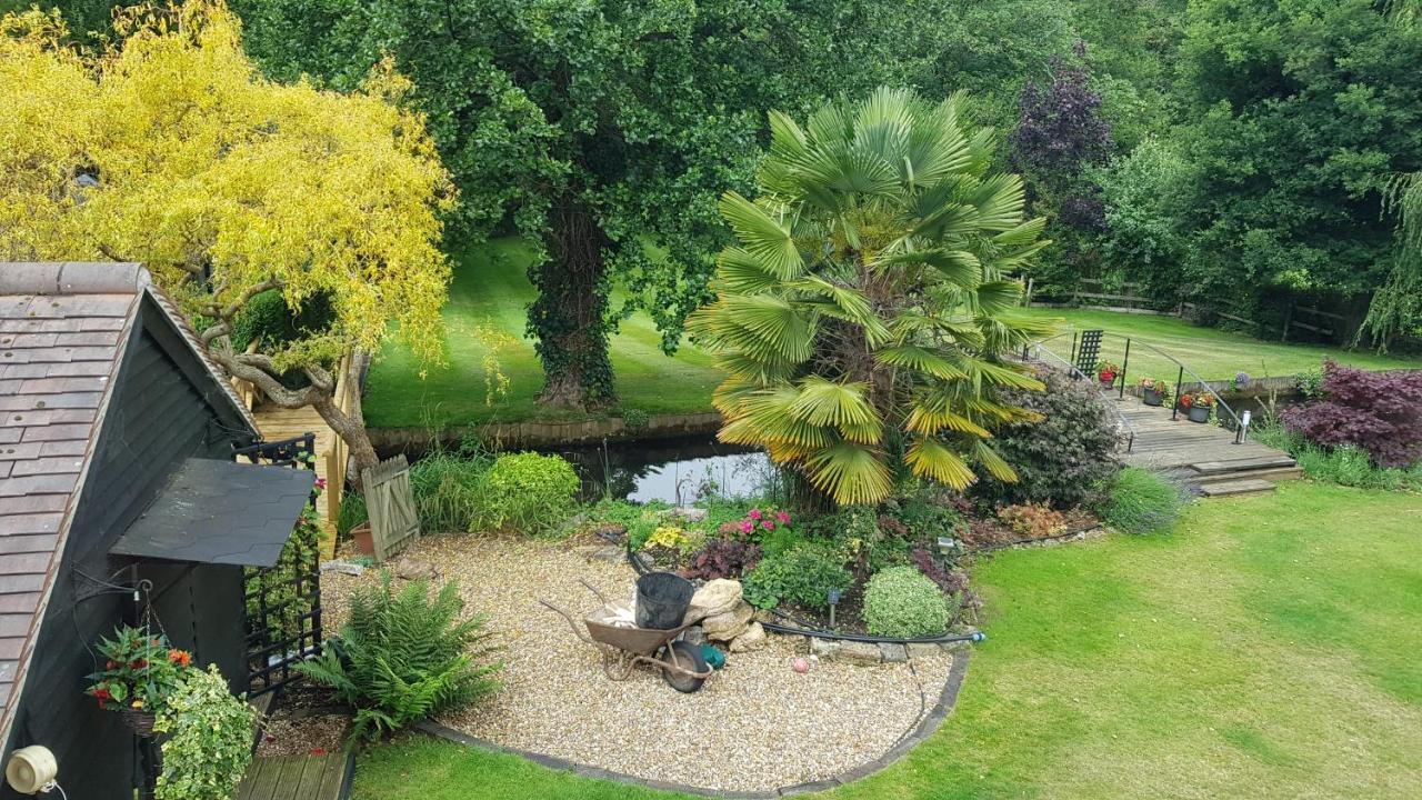 Riverside Lodge Pied A Terre Fordingbridge Zewnętrze zdjęcie